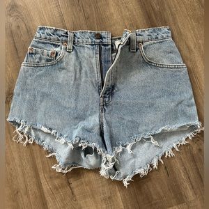 Levi’s Denim Shorts - Size 6 - Vintage